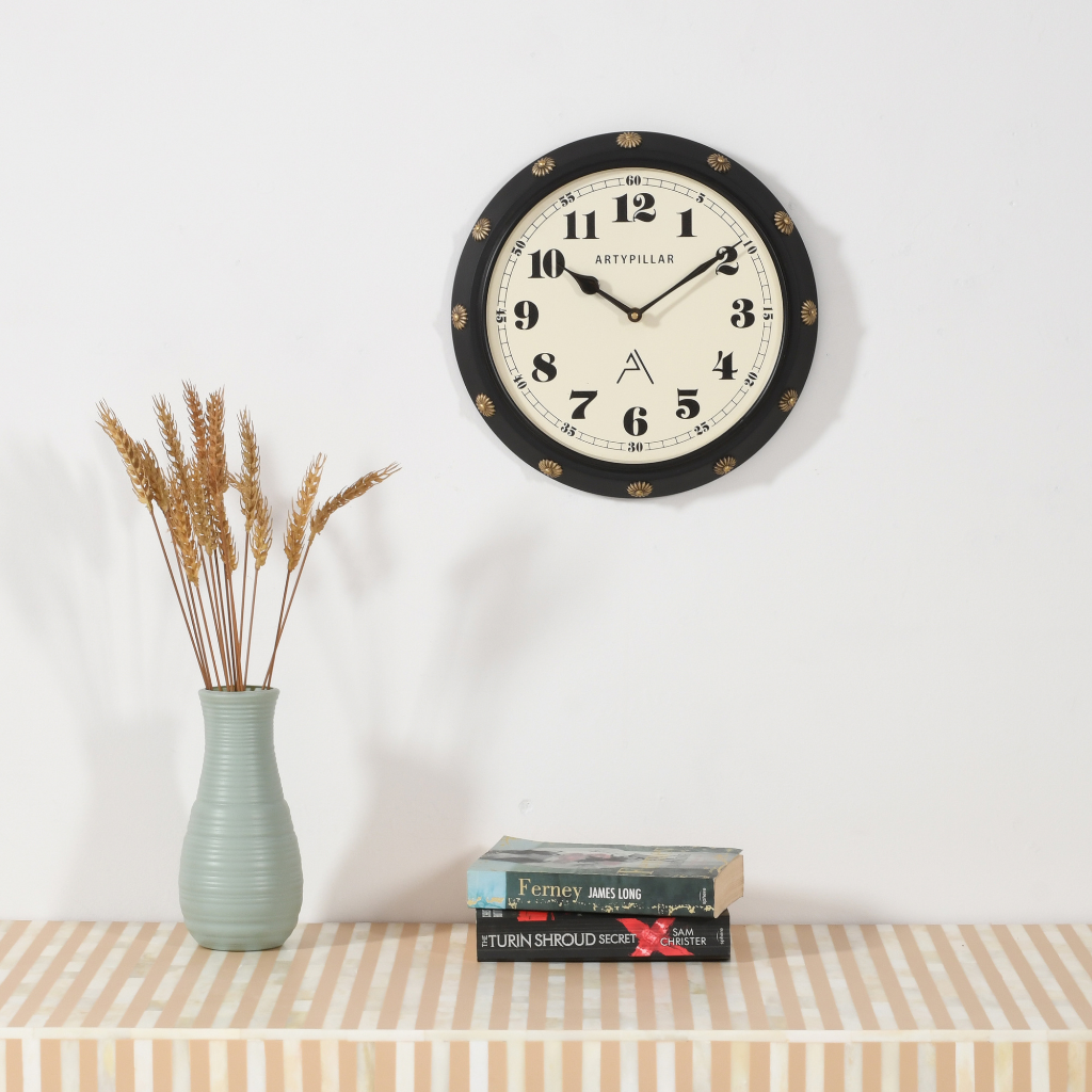 Artypillar 12-Inch Round Metal Emboss Decorative Wall Clock