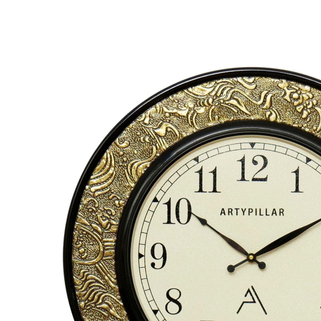 Artypillar Grand Roman Metal Clock